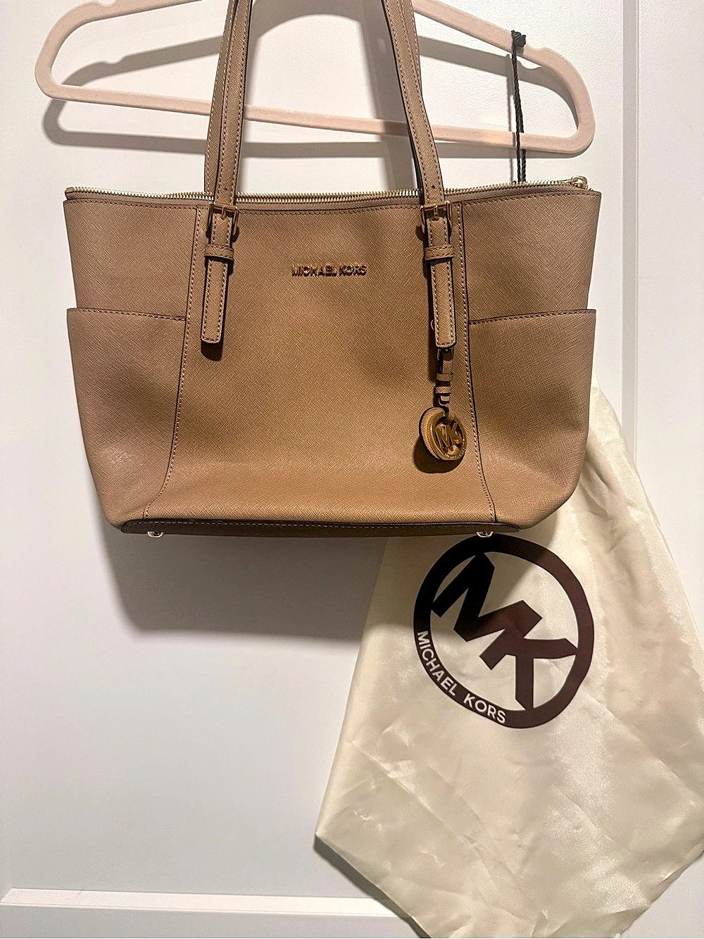 Michael Kors Jet Set Travel Medium Pocket Tote Bag